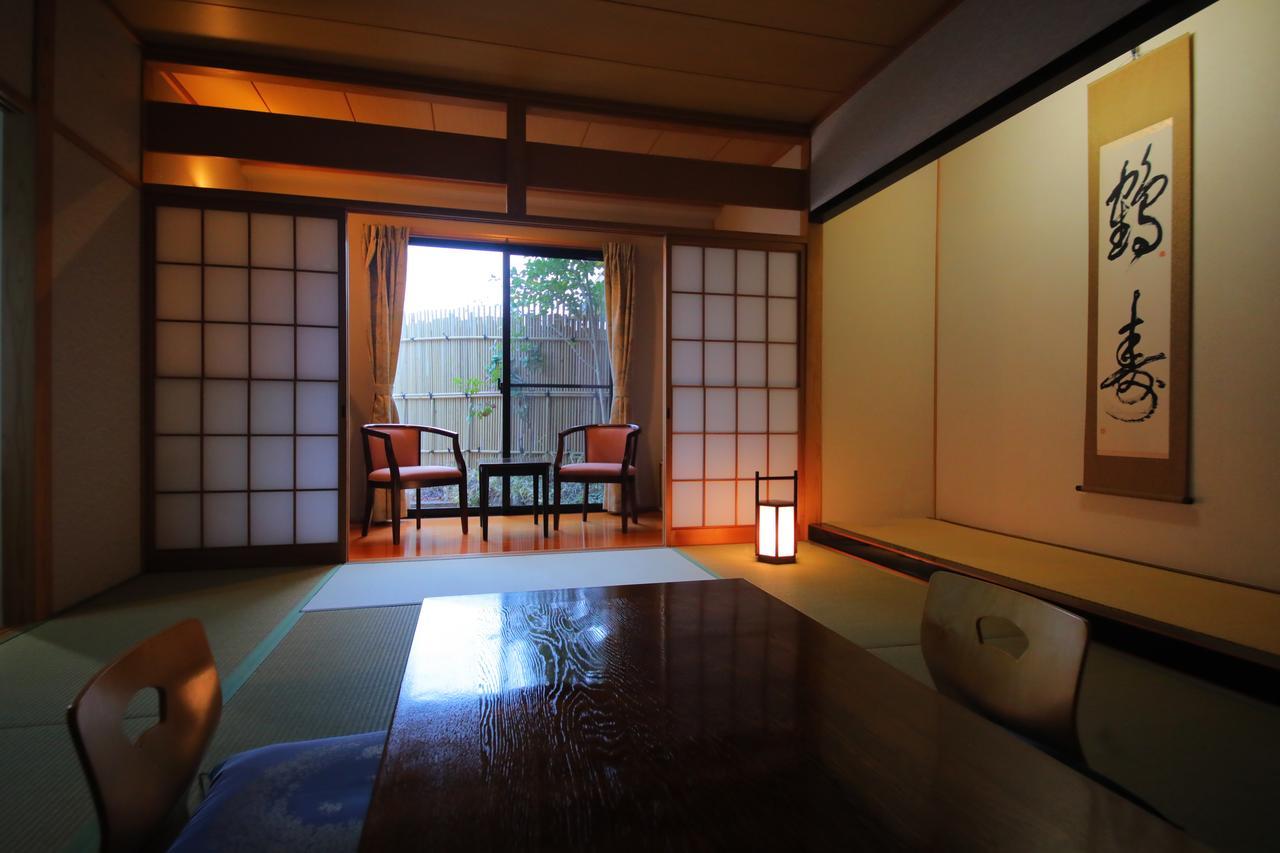 Hotel ゆけむり山荘 Jufu Exteriér fotografie